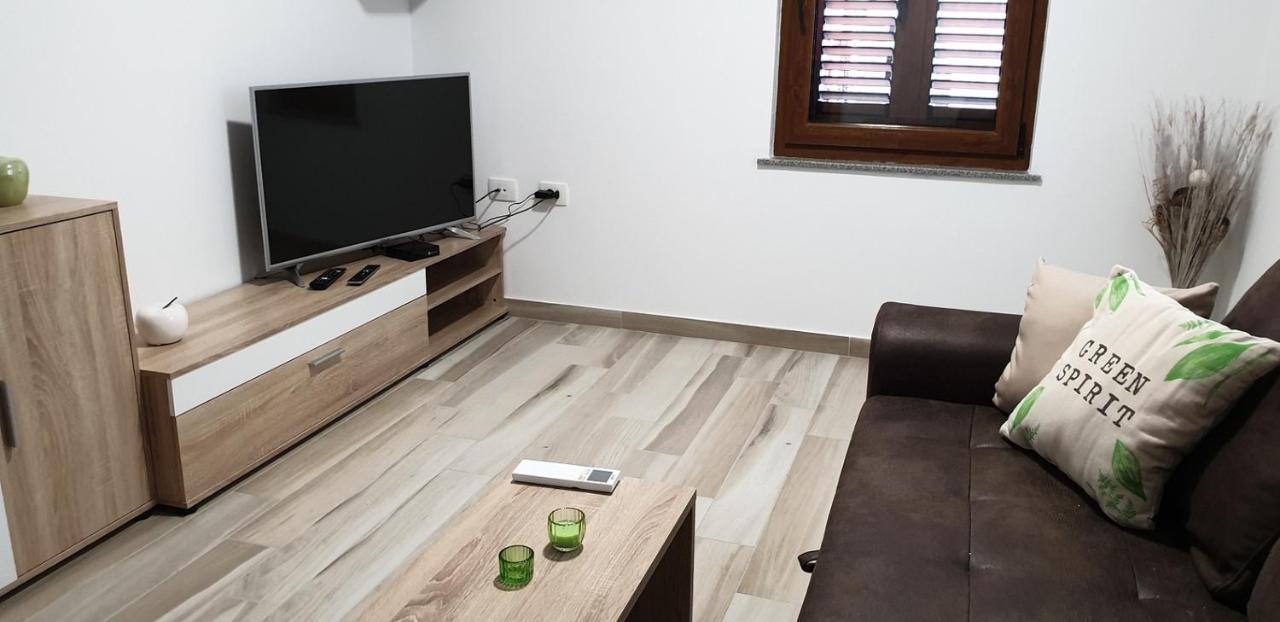 White Apartment อิซอลา ภายนอก รูปภาพ