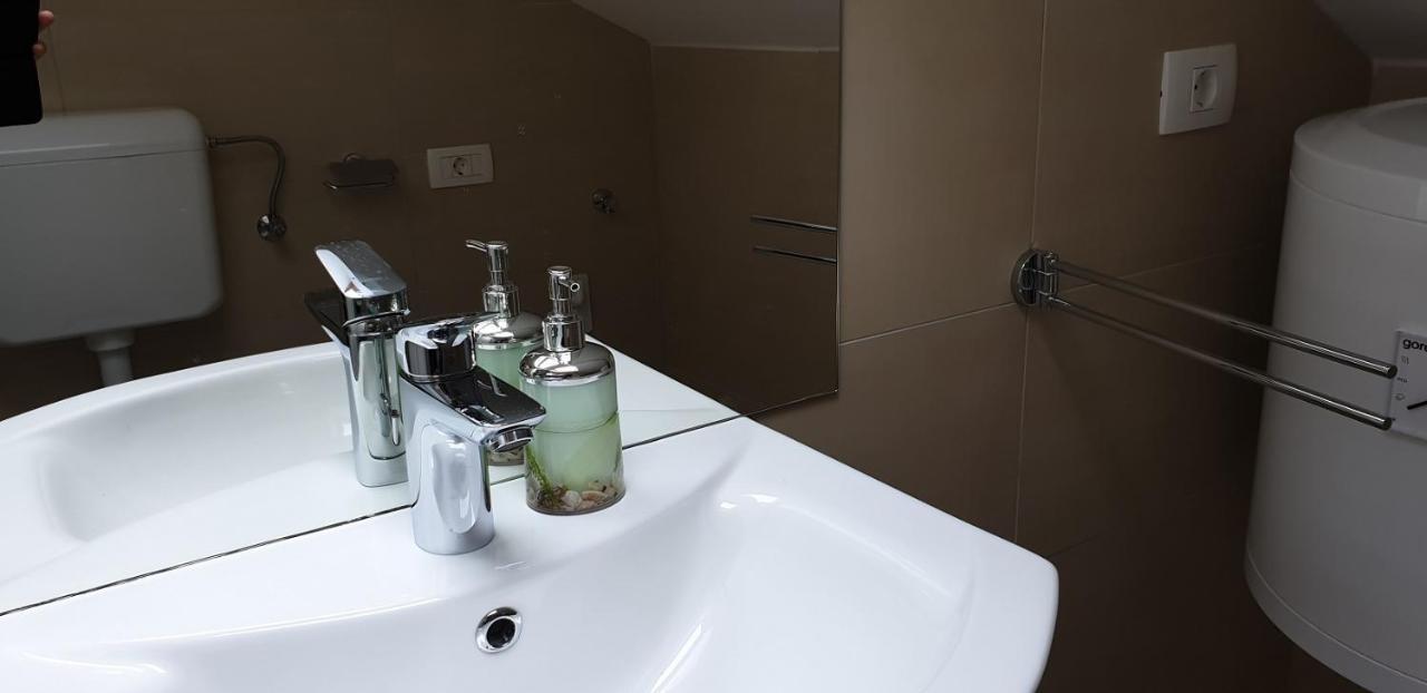 White Apartment อิซอลา ภายนอก รูปภาพ